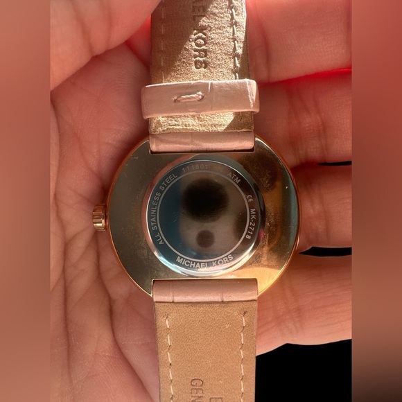 Michael Kors Courtney Rose Gold Glitz 36mm Watch MK2718 - Picture 3 of 5